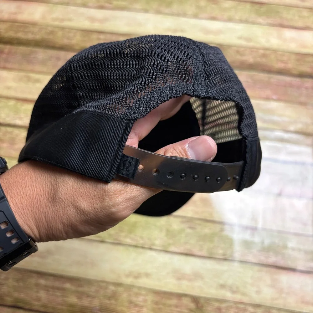Lululemon Fast and Free Mesh Trucker Hat Black Running Cap Snapback